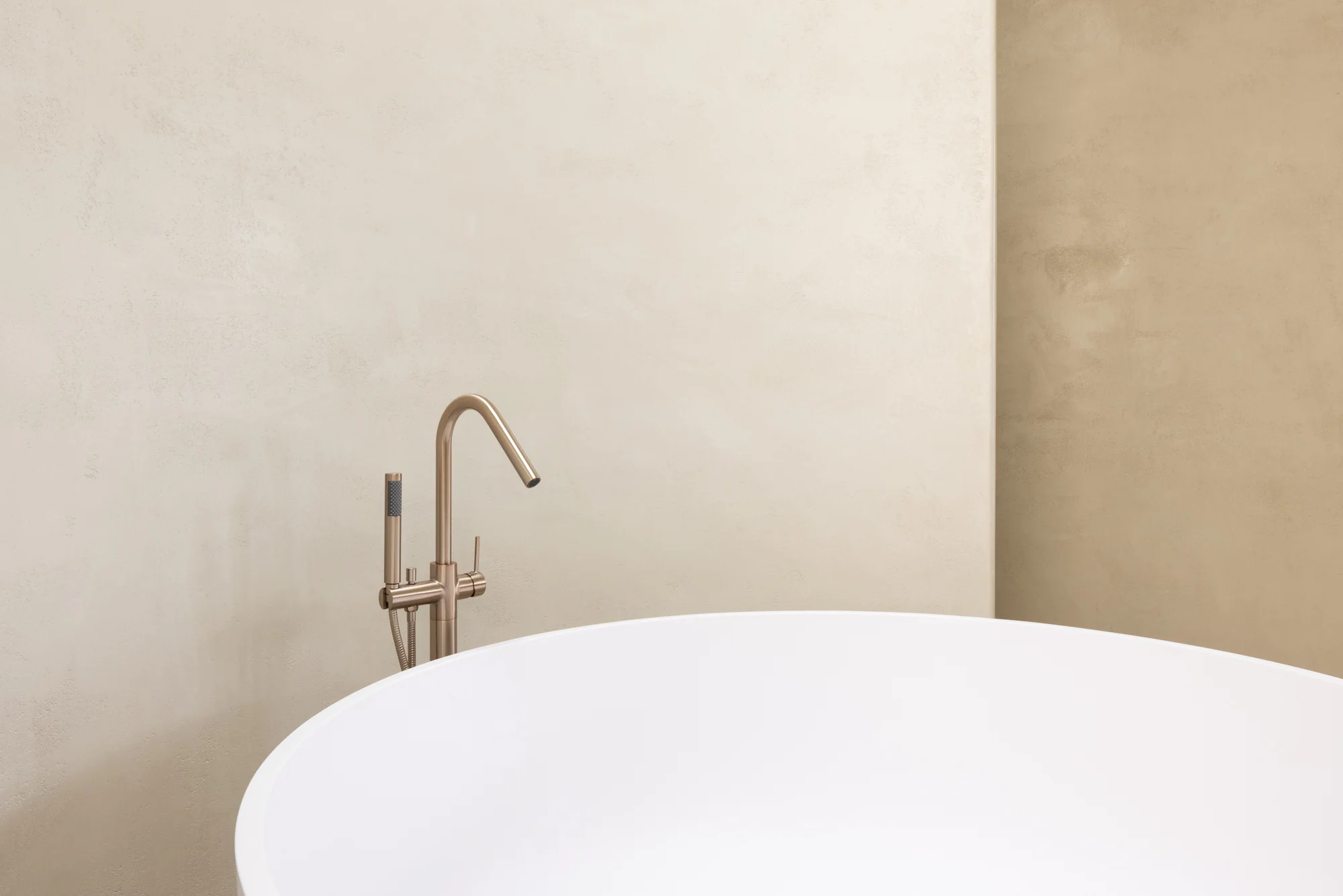 Round Freestanding Bath Spout and Hand Shower - Champagne - Image 5