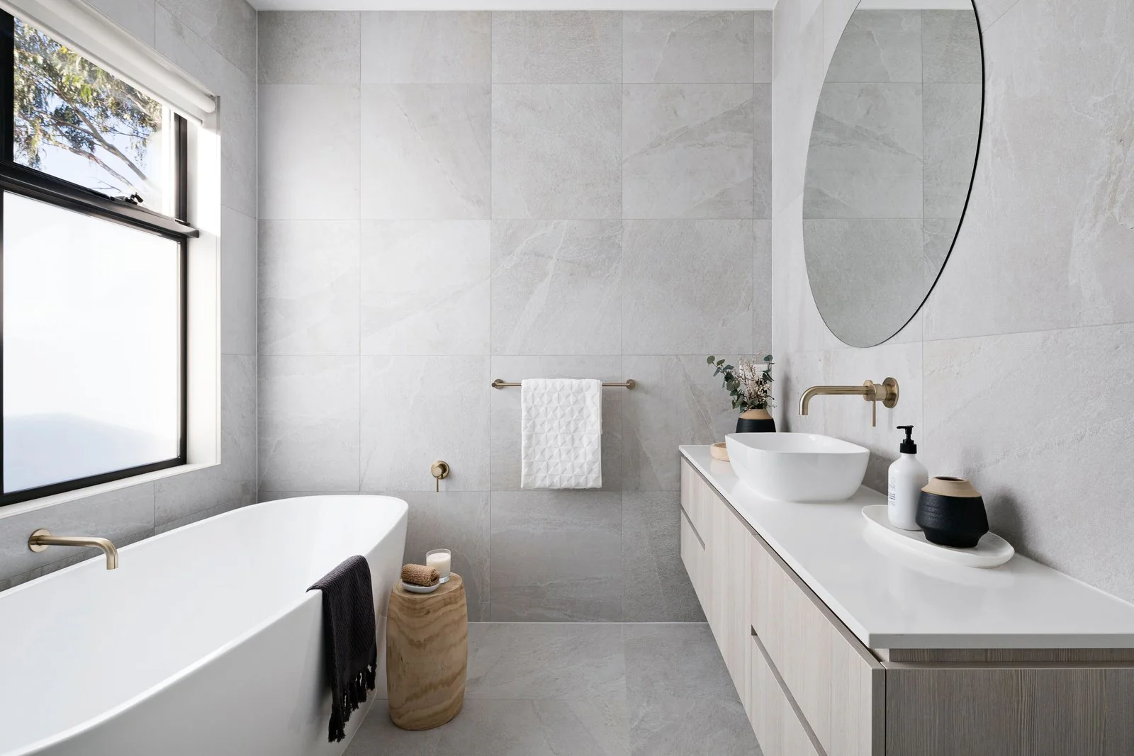 Universal Round Curved Spout - Champagne - Image 6