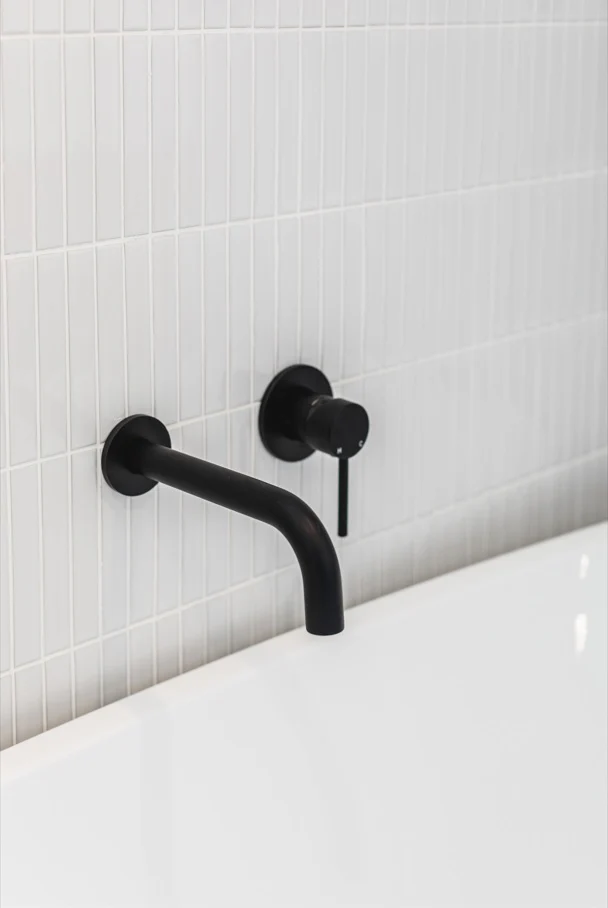 Universal Round Curved Spout - Matte Black - Image 5