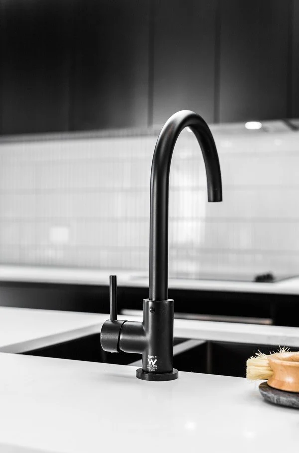 Round Gooseneck Kitchen Mixer Tap - Matte Black - Image 9