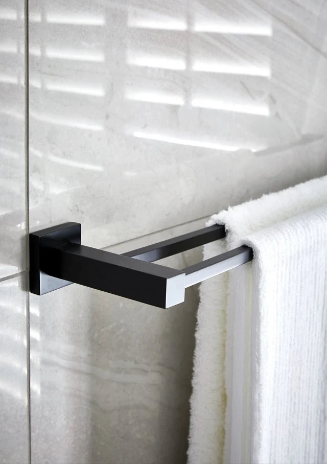 Square Double Towel Rail 600mm - Matte Black - Image 4